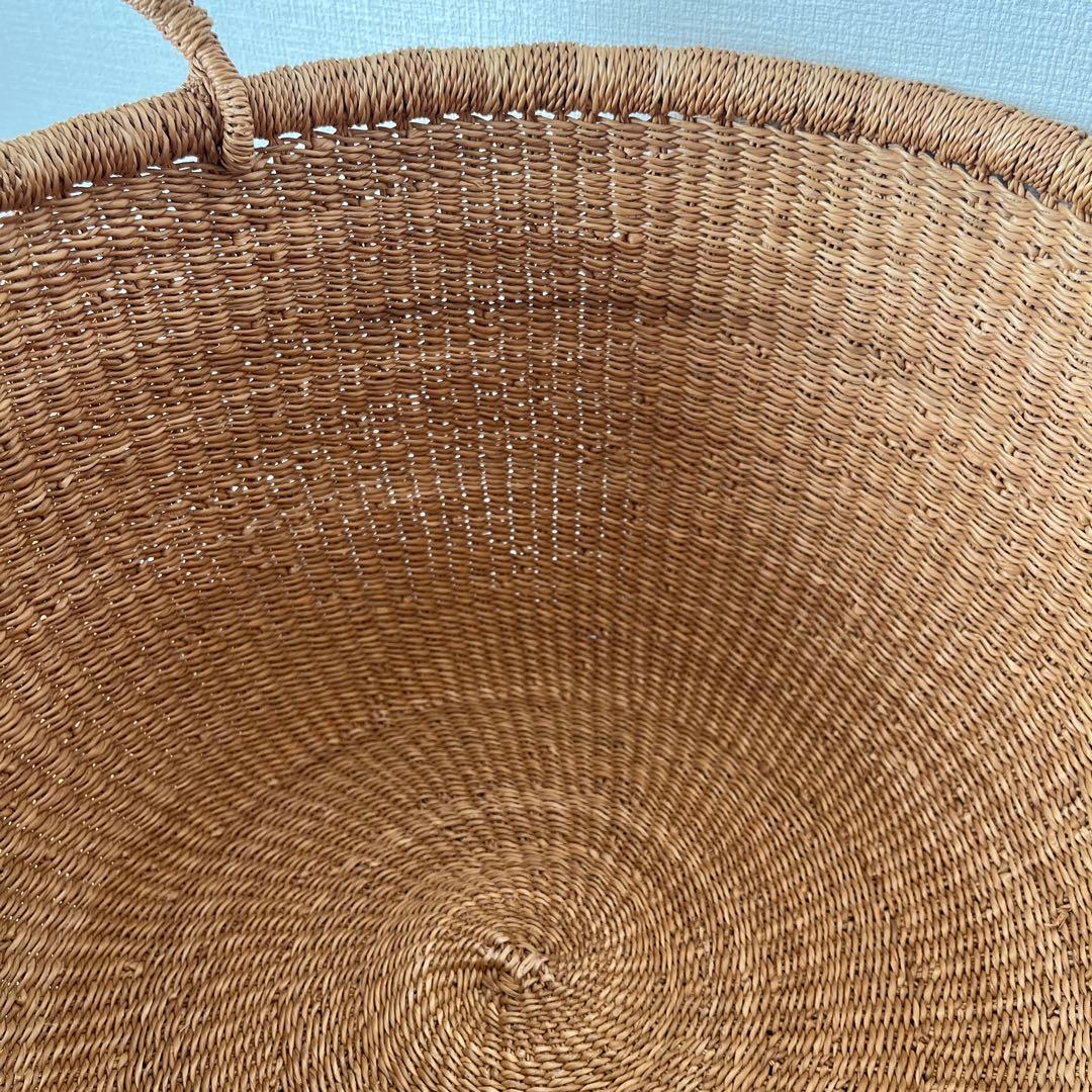 ✴️美品✴️アフリカ 手編み ラフィアかご 大型収納　バスケット　カゴアミドリ購入