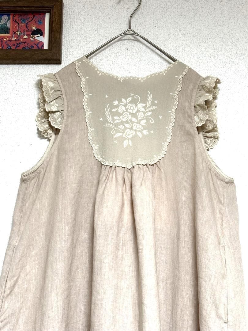 ★ゆうな 横浜 ツハル ローズ柄刺繍ノースリーブワンピース