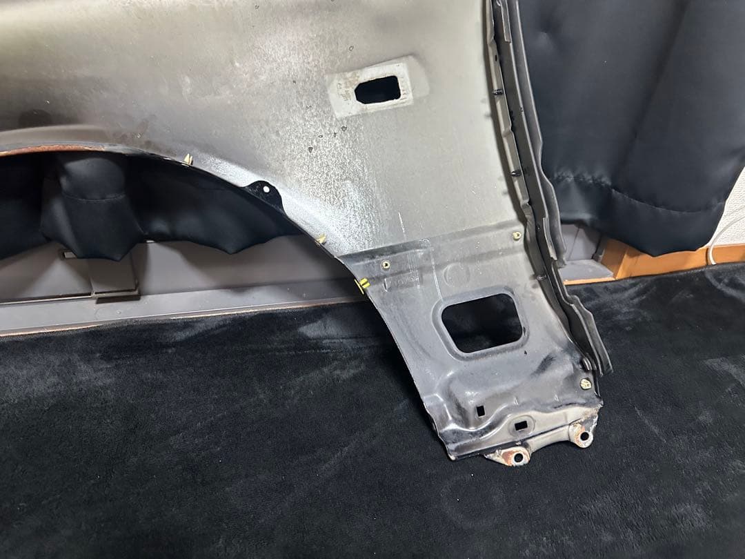 セルシオ30後期フロントフェンダー