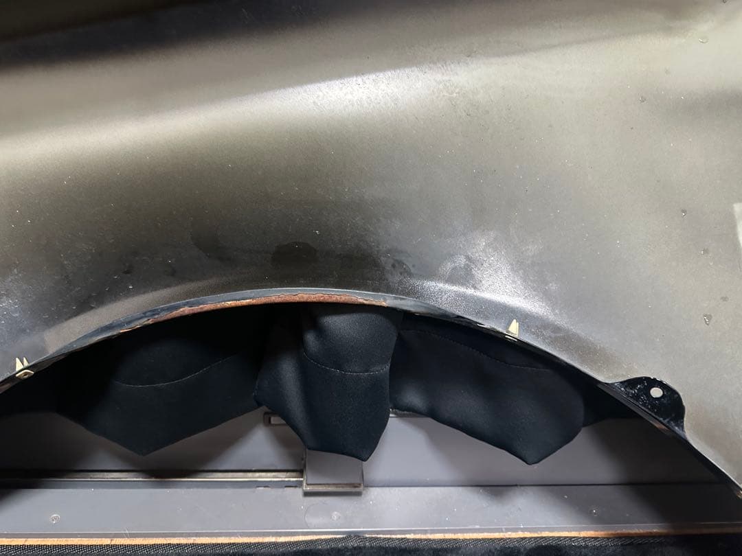 セルシオ30後期フロントフェンダー