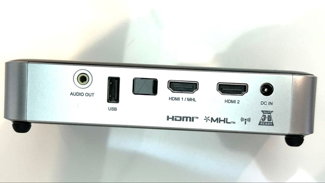 【動作確認済】QUMI LEDプロジェクター Vivitek Q6 ブラック