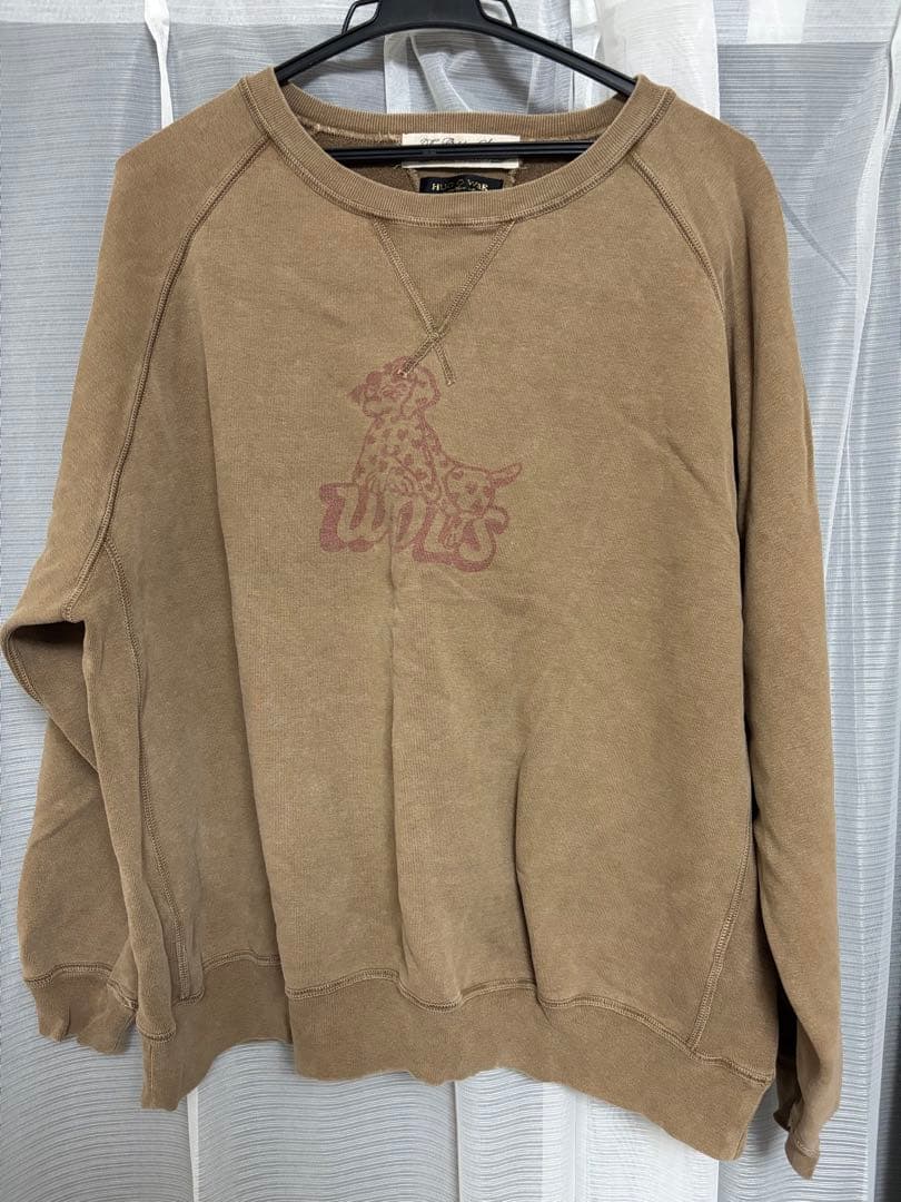 ハグオーワー＆レミレリーフスウェット