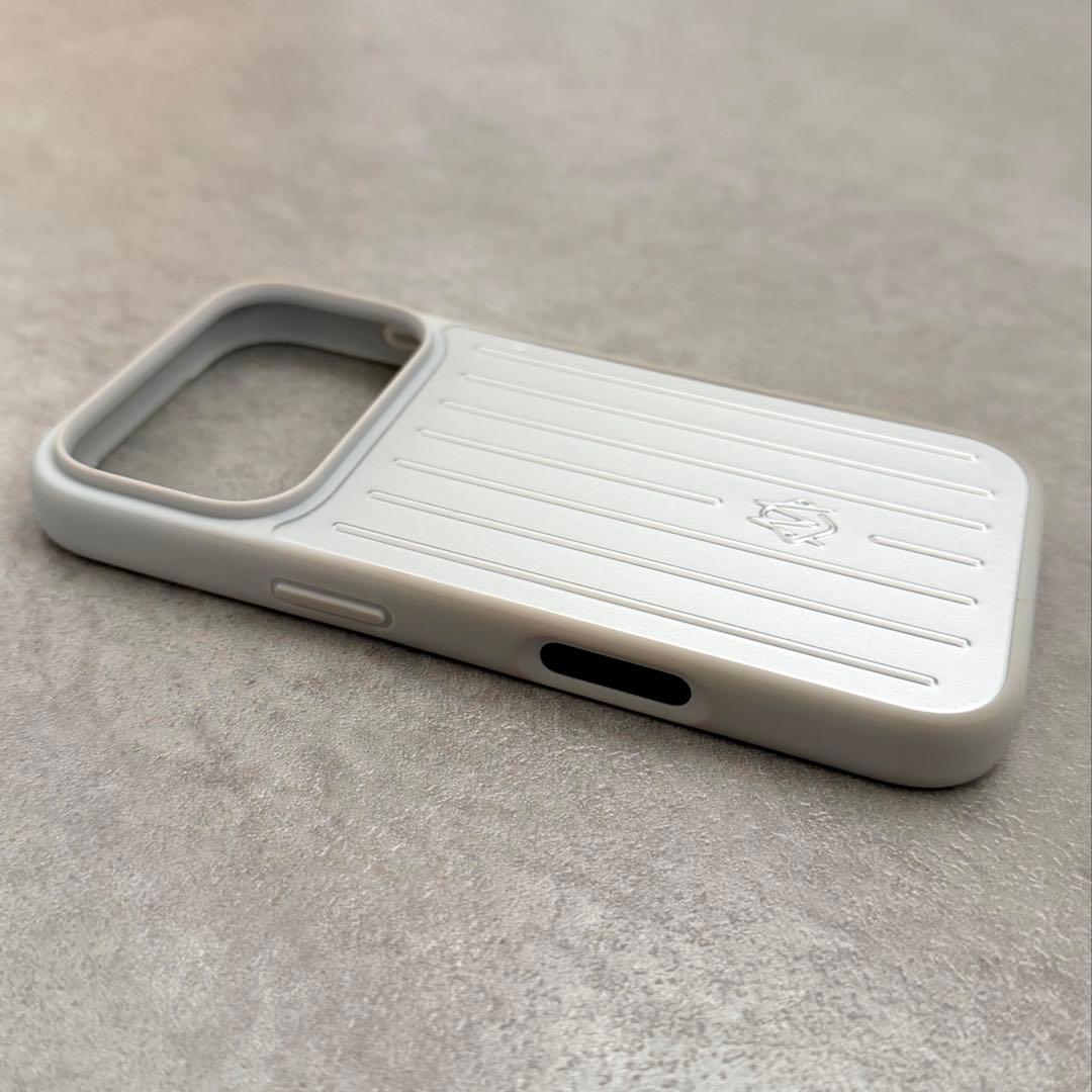 iphone17pro RIMOWA ケース