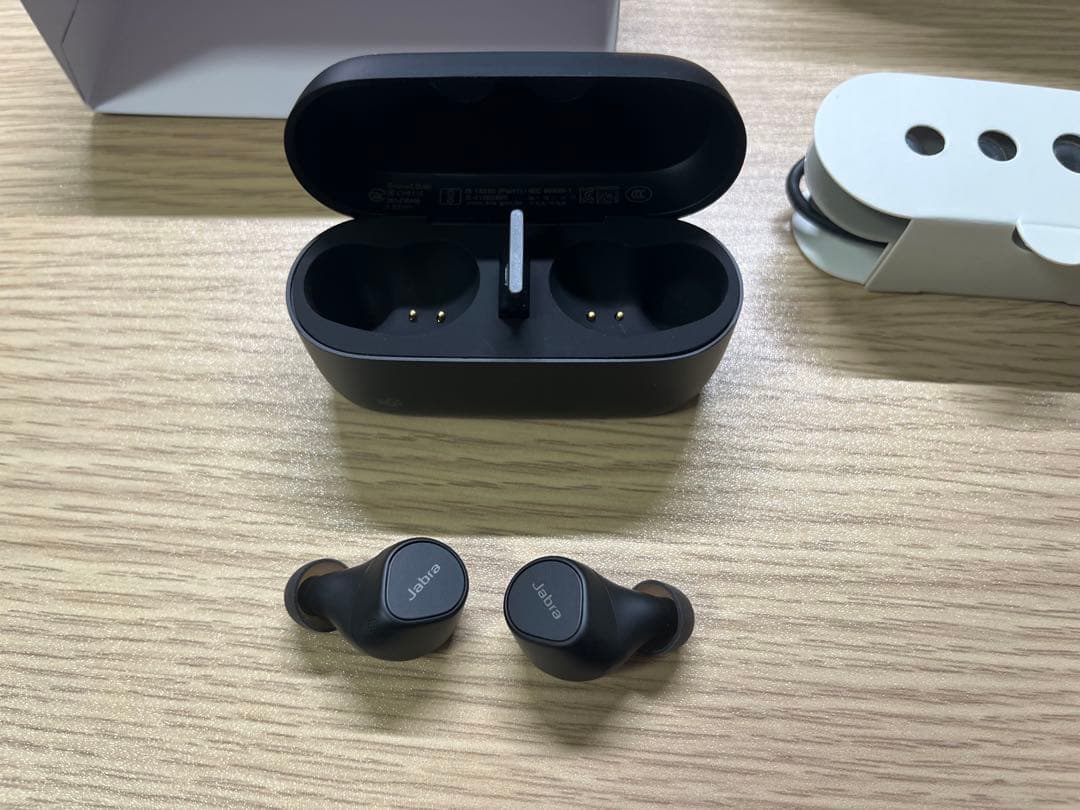 Jabra Evolve2 Buds ワイヤレスイヤホンほぼ未使用