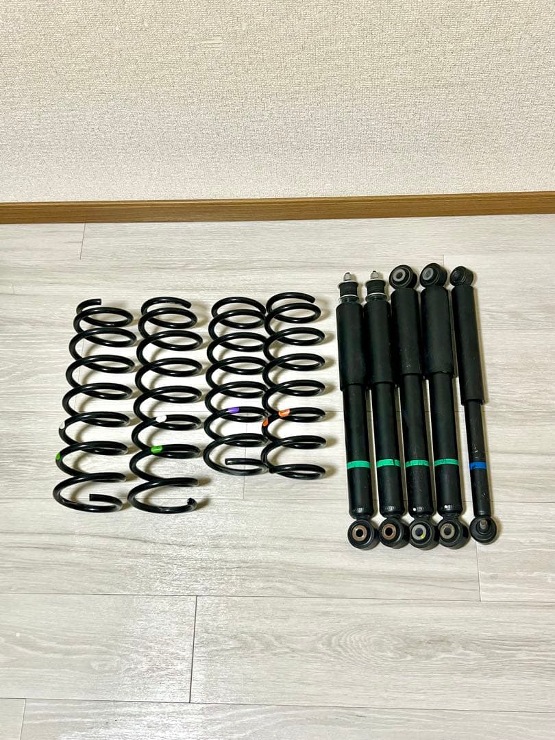 JB74W スズキ ジムニーシエラ 純正サ スペンション　ステアリングダンパ