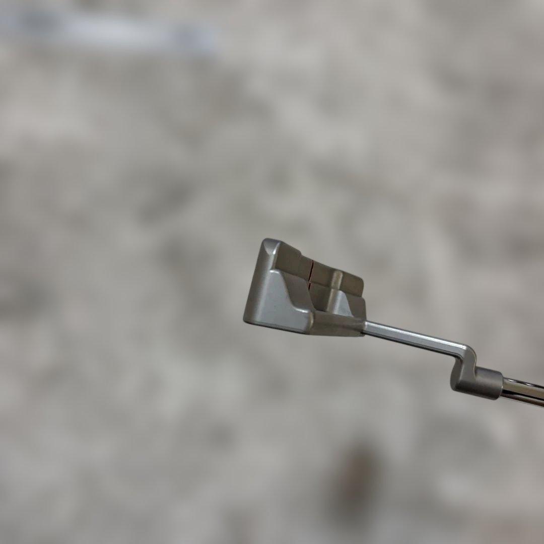 ODYSSEY ピン型パター