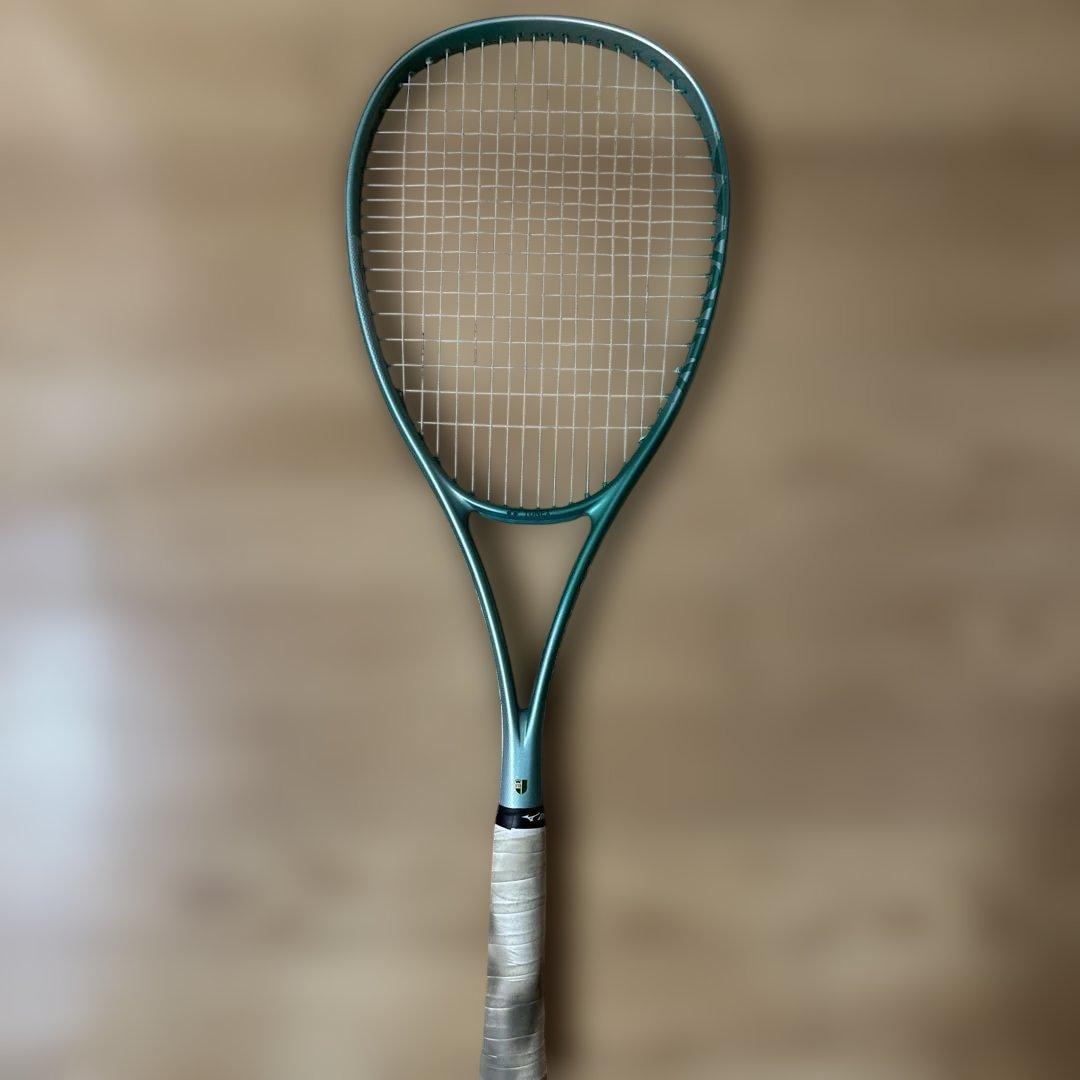 dragonです　美品　ヨネックス　ボルトレイジ７Ｖ　02-VR7V