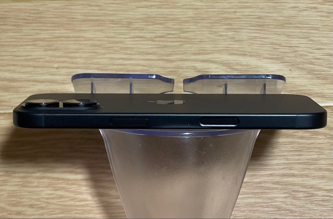 Iphone16 ブラック128GB SIMフリーバッテリー100％美品