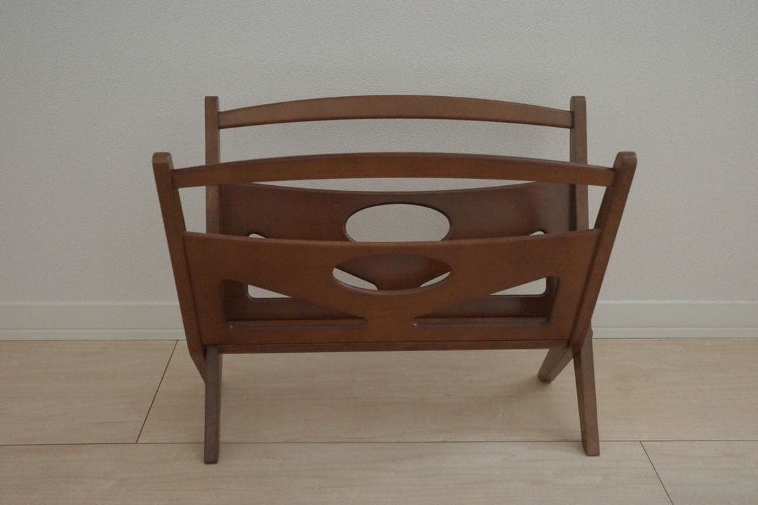 【カリモク60】 マガジンラック