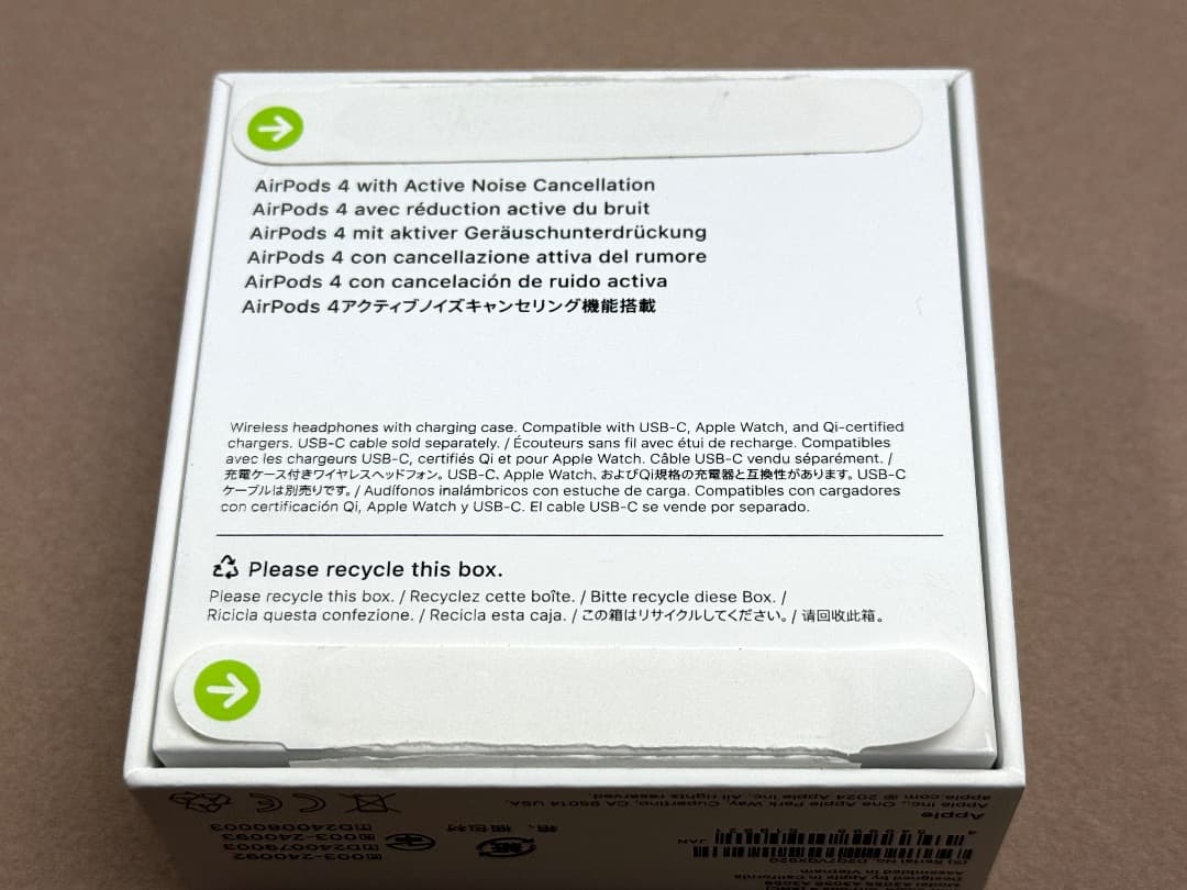 美品　AirPods 4 ANC