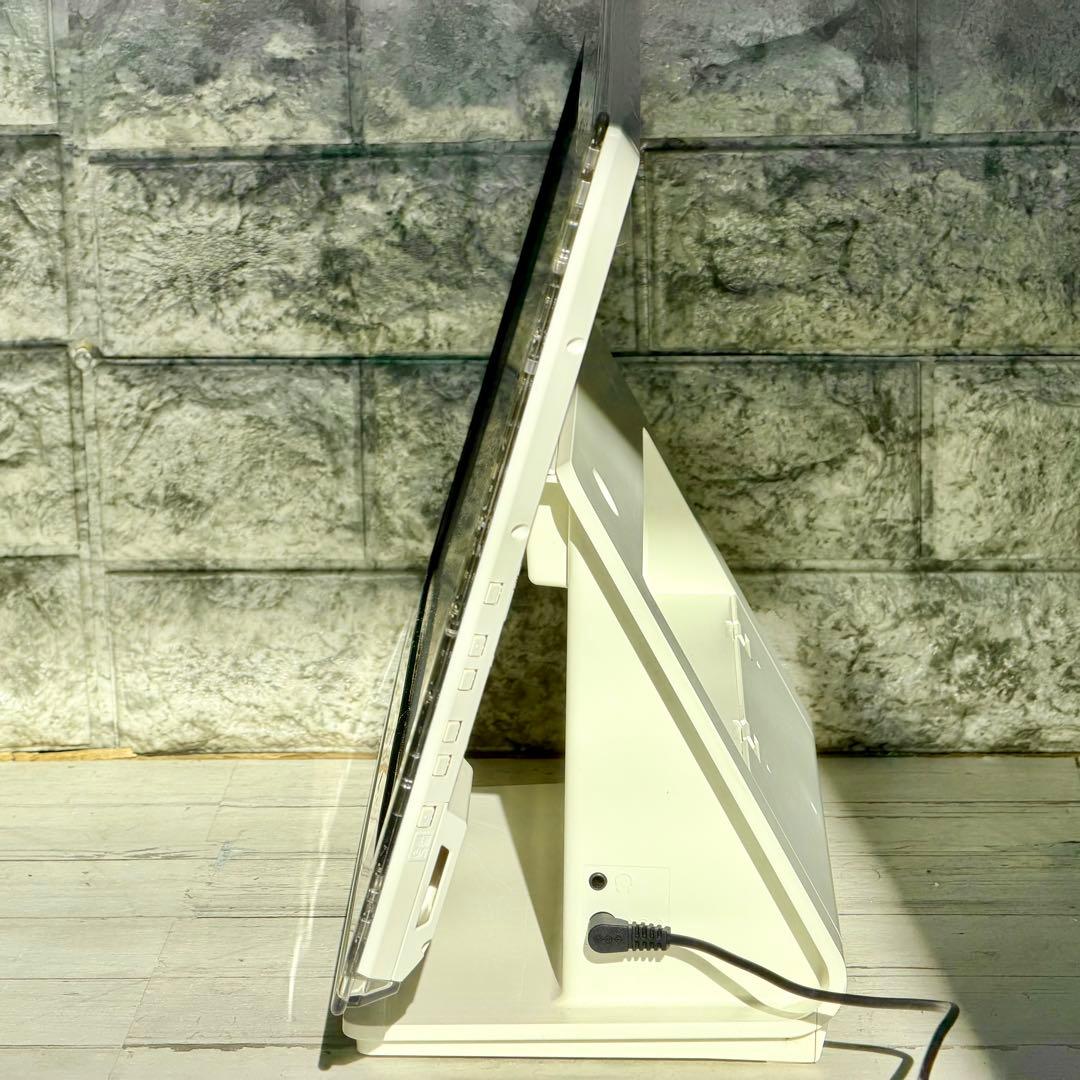 Panasonic「プライベート・ビエラ」15型ポータブルテレビ