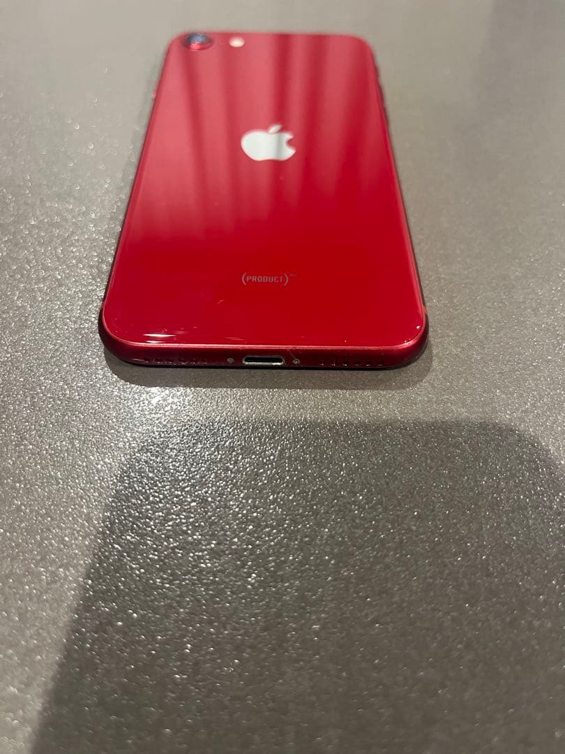iPhone ＳＥ3 simフリー Apple レッド　64GB 使用可能品