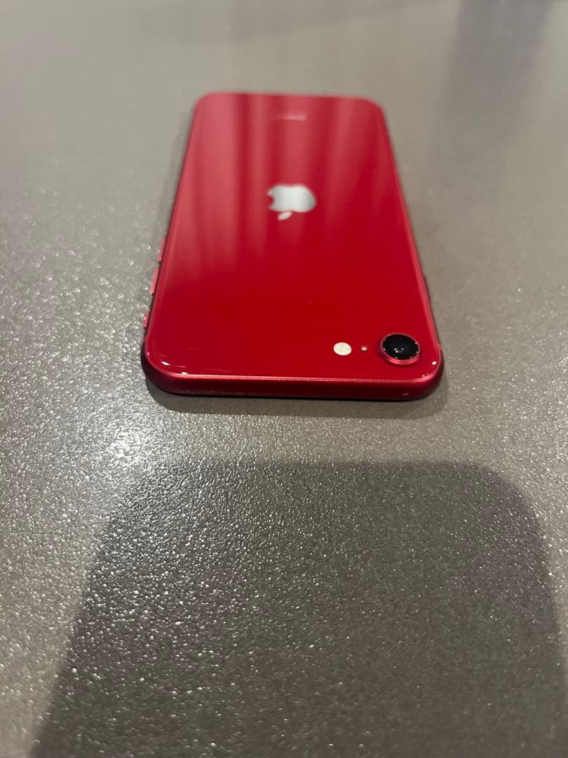 iPhone ＳＥ3 simフリー Apple レッド　64GB 使用可能品