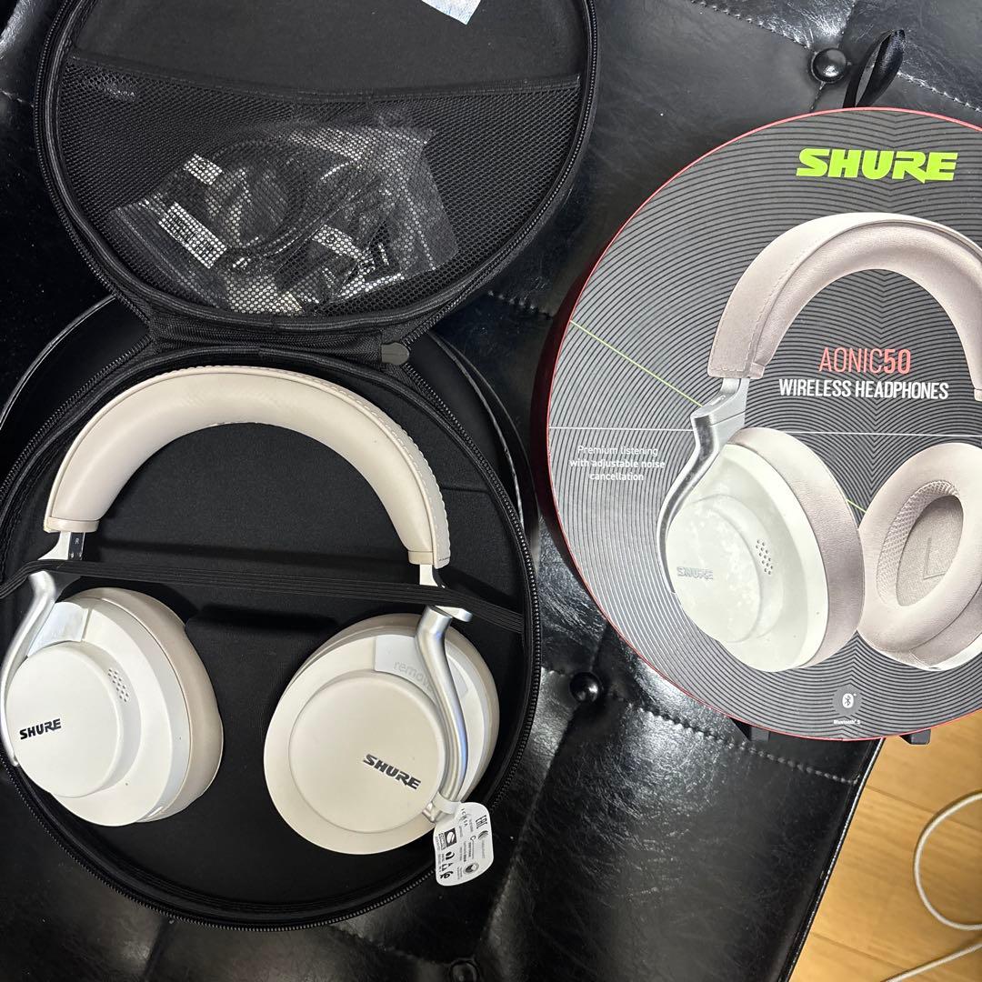 美品　SHURE aonic50 ワイヤレスヘッドホン　SBH2350-WH-A
