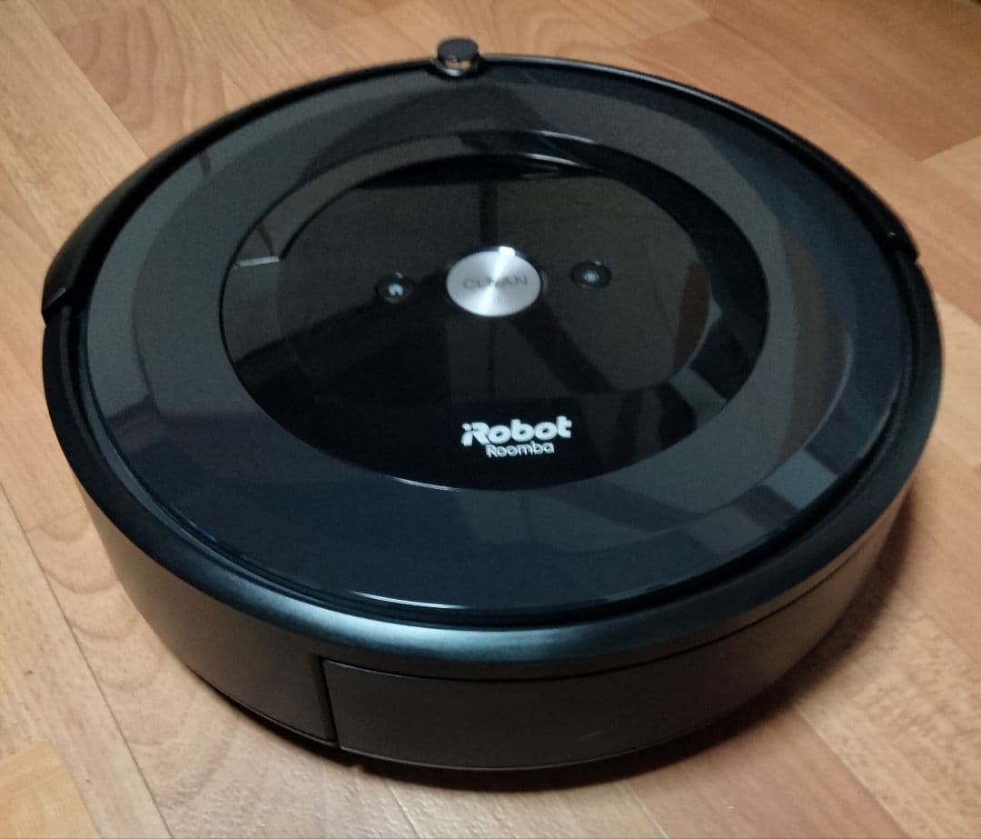 ルンバiRobotルンバe5【21年製】使用20時間未満　ロボット掃除機