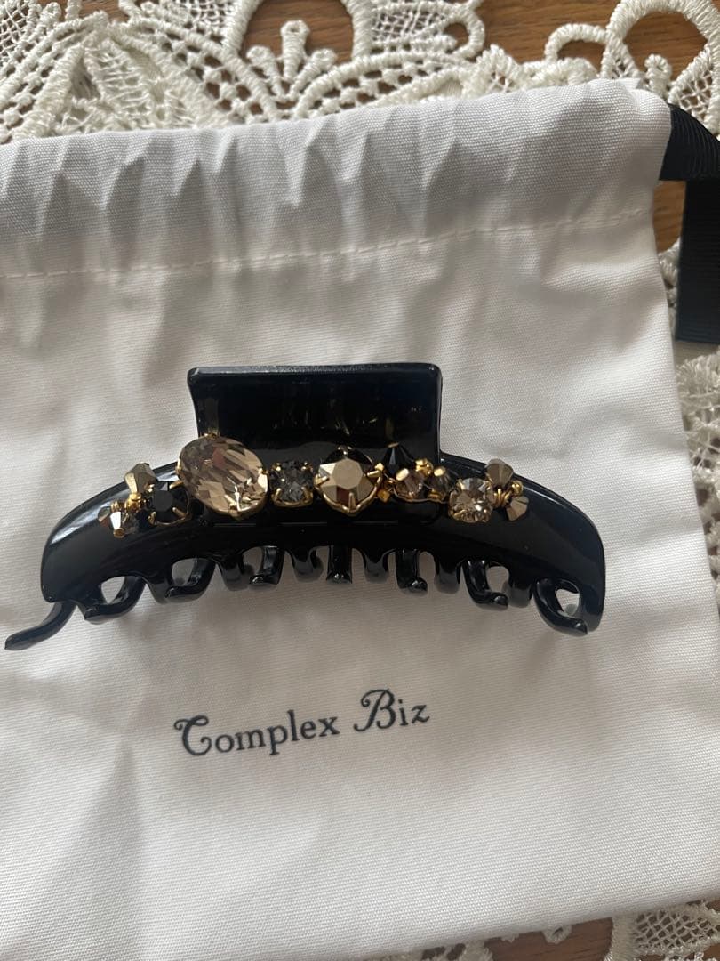 コンプレックスビズ　バンズクリップ　ヘアクリップ　スワロフスキー