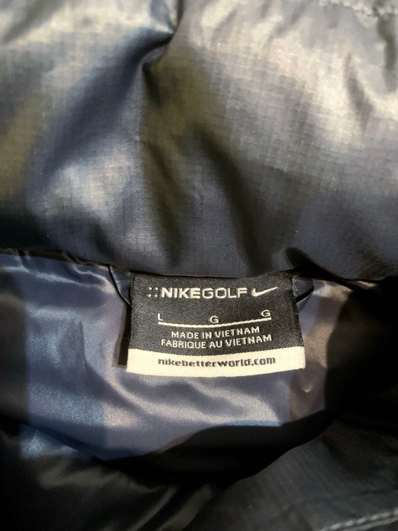 ほぼ未使用　ナイキゴルフ　半袖　軽量　ダウン