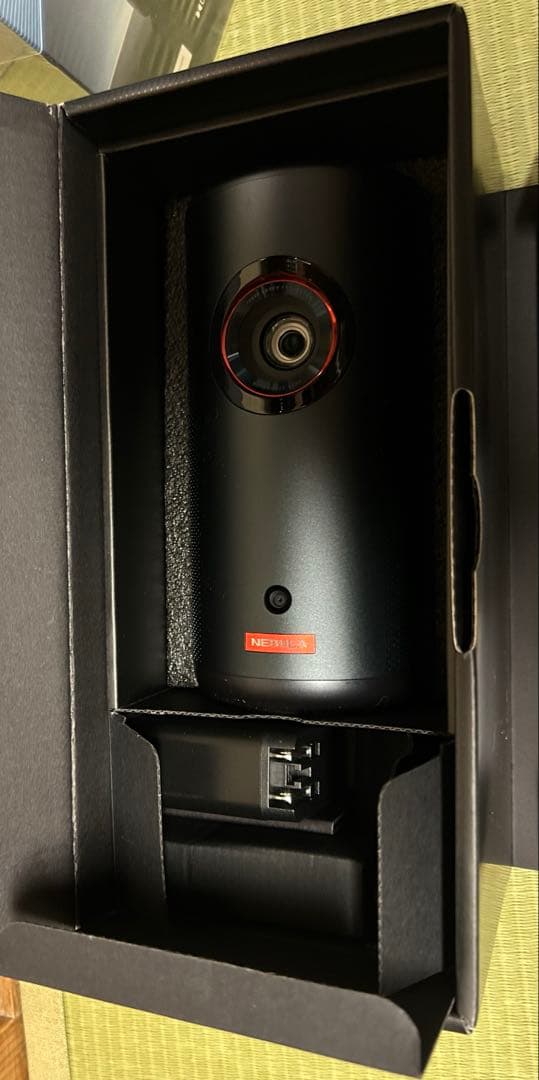 アンカー　Nebula Capsule 3 Laser プロジェクター本体
