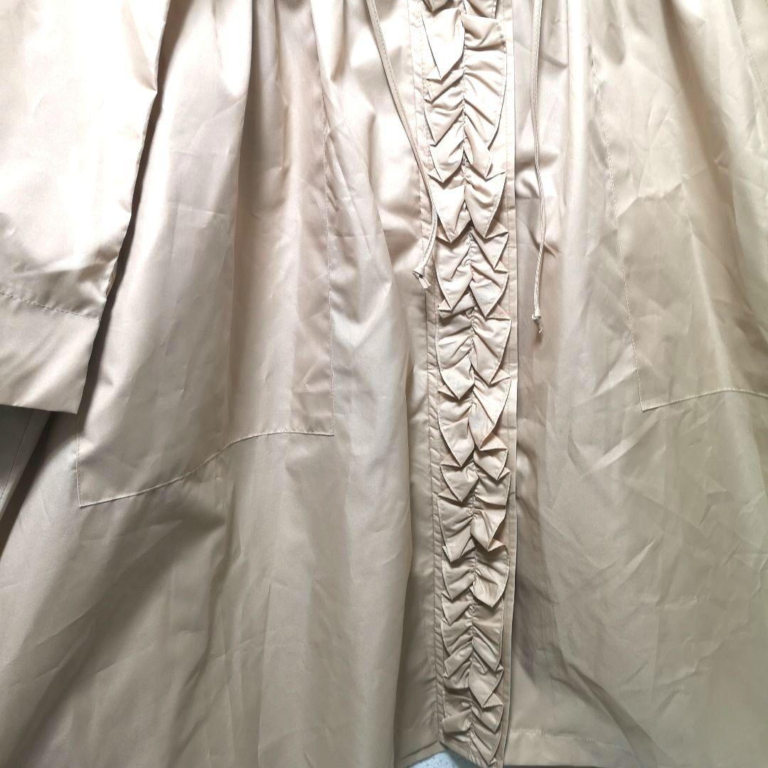 美品　定価13200円　ゆったりフードフリルロングレインコート　ベージュ