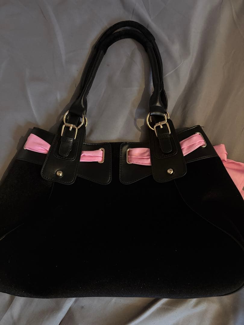 ハローキティ SPINNS 天使小悪魔シリーズ ショルダーバッグ　ハンドバッグ