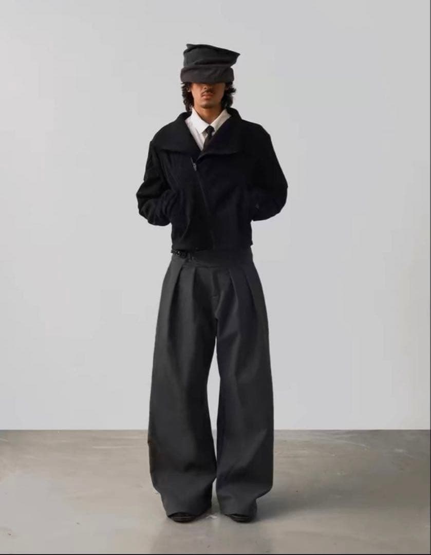 パンツ BEVAN UP wide gray slacks