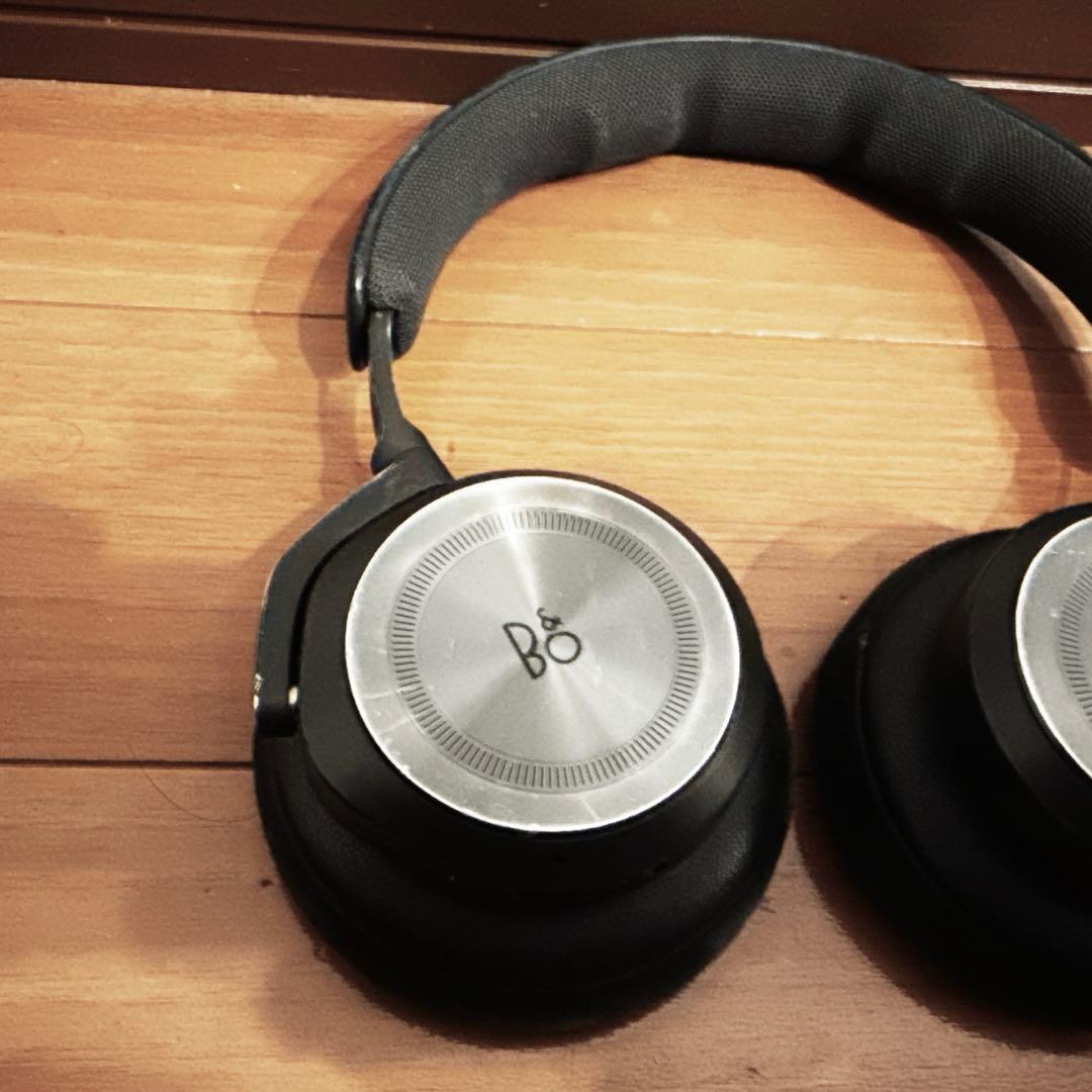 Bang & Olufsenワイヤレスヘッドホン BeoplayHX Black