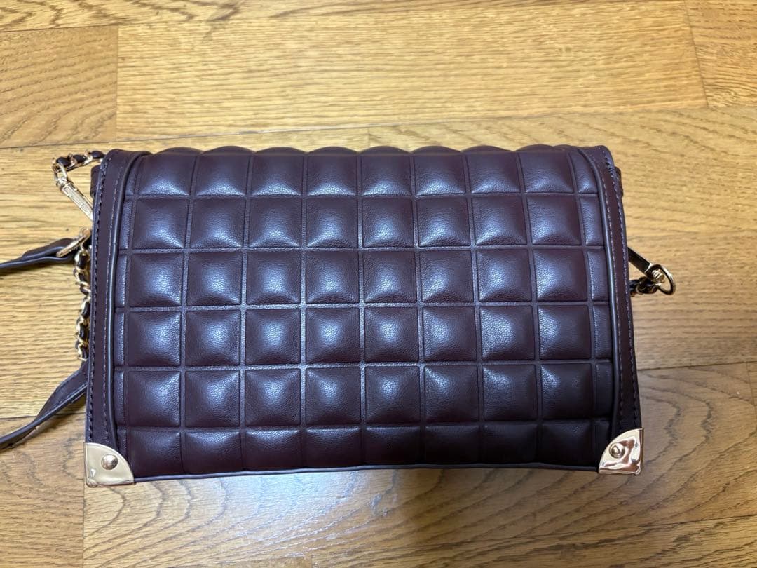 ダーリッチ　チョコレートキルトバッグ