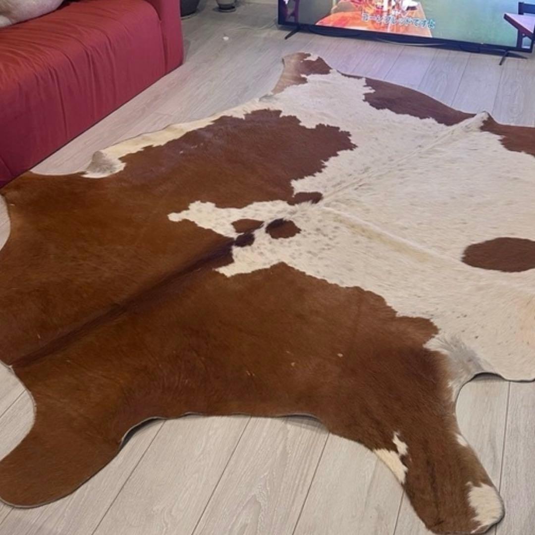 牛　革　ラグ　カーペット