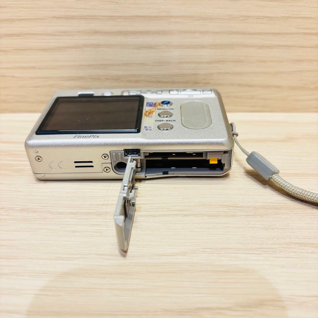 【ジャンク品】FUJIFILM FinePix F455