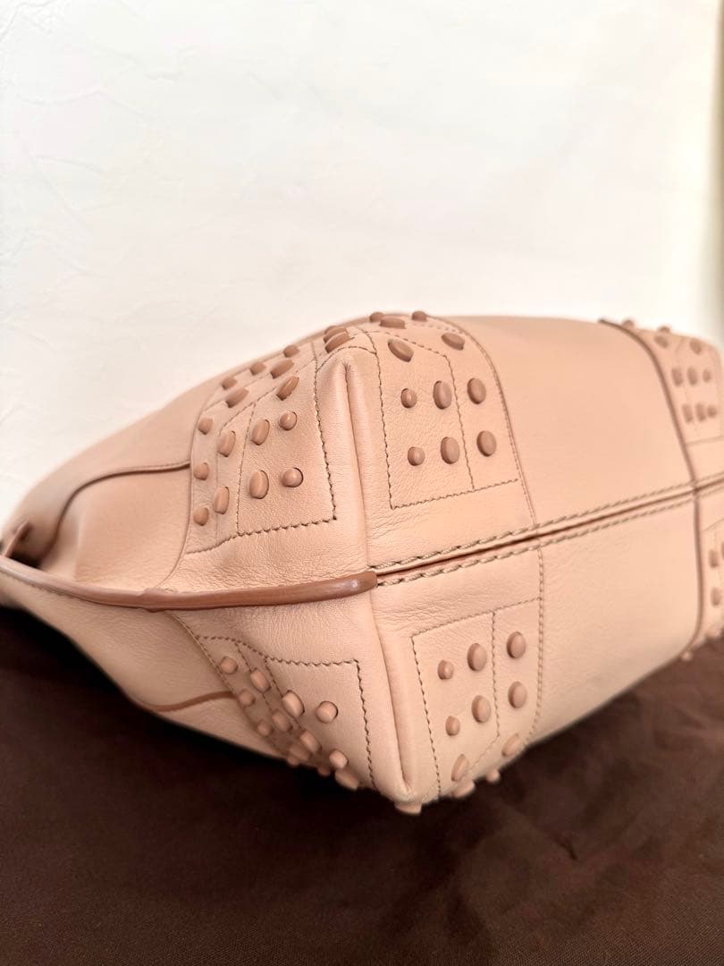 【美品】TOD'S ウェーブトート レザー ハンドバッグ ベージュ タグあり