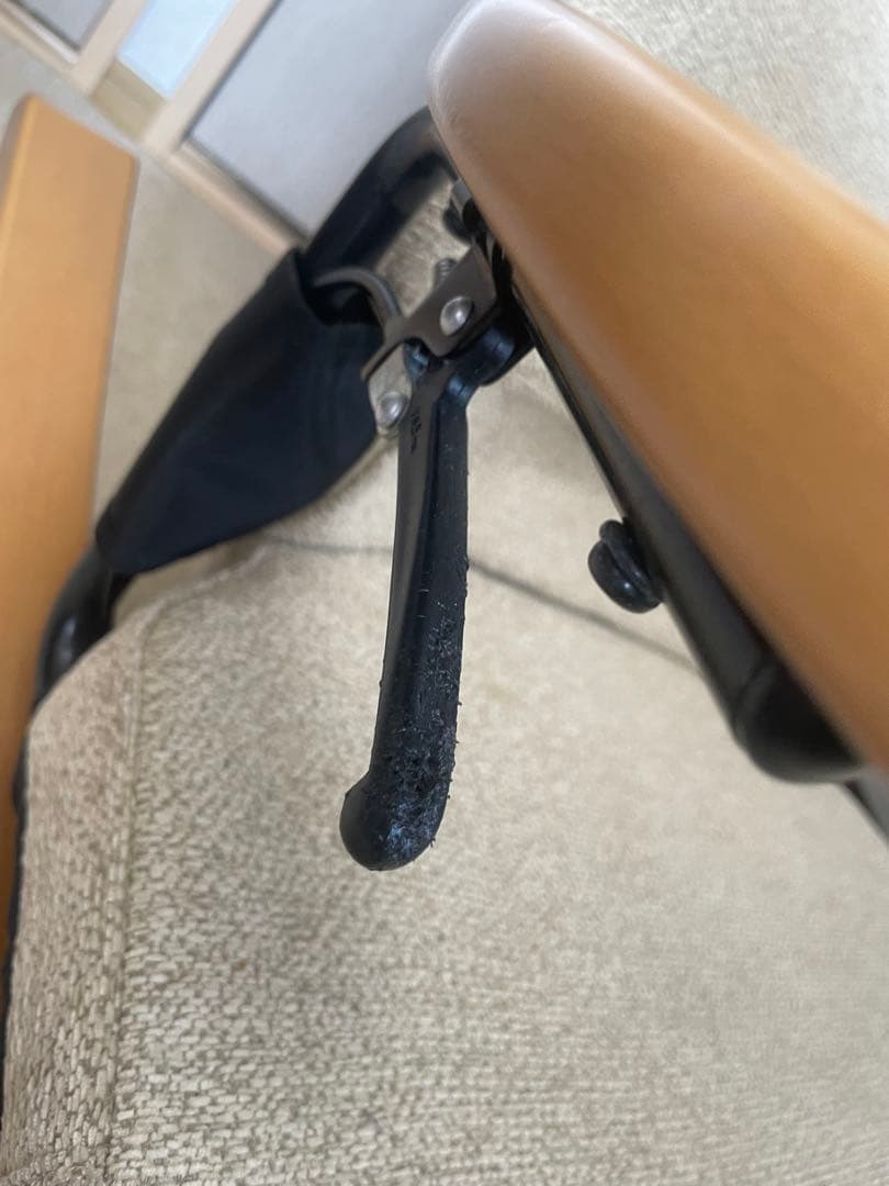 座椅子　油圧式　鈴春工業　ゆり座　SUZUHARU 光野有次　通販生活掲載