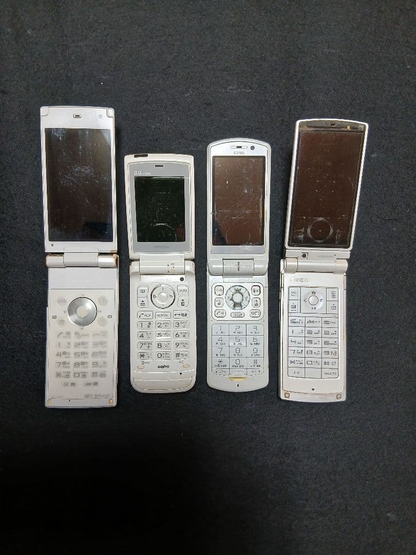 が*ら様 【ジャンク品】携帯電話　ガラケー　セルラーホンまとめて16台　都市鉱山