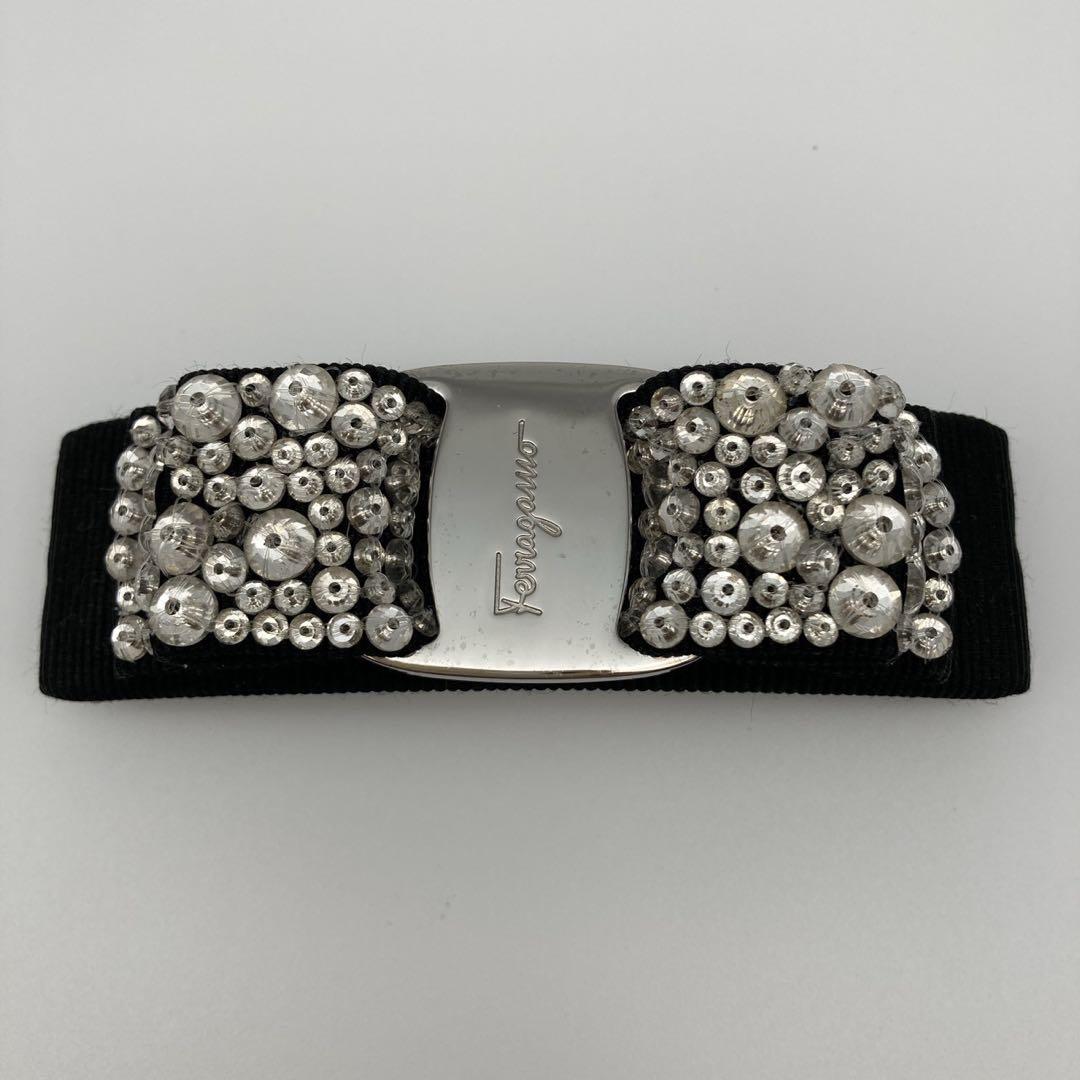 サルヴァトーレフェラガモ　ヴァラリボン　バレッタ　ビジュー　ブラック　シルバー