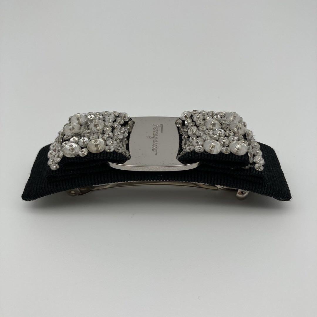 サルヴァトーレフェラガモ　ヴァラリボン　バレッタ　ビジュー　ブラック　シルバー