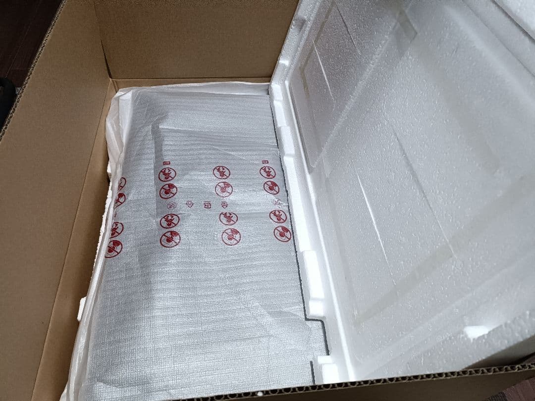 【箱説付き】LG ディスプレイ 27インチ モニター 4K 27UL500-W