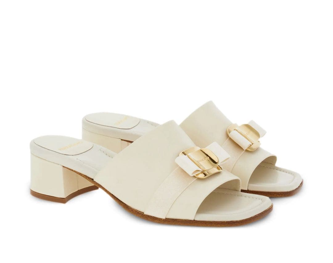 【フェラガモ】ヴァラリボンミュール