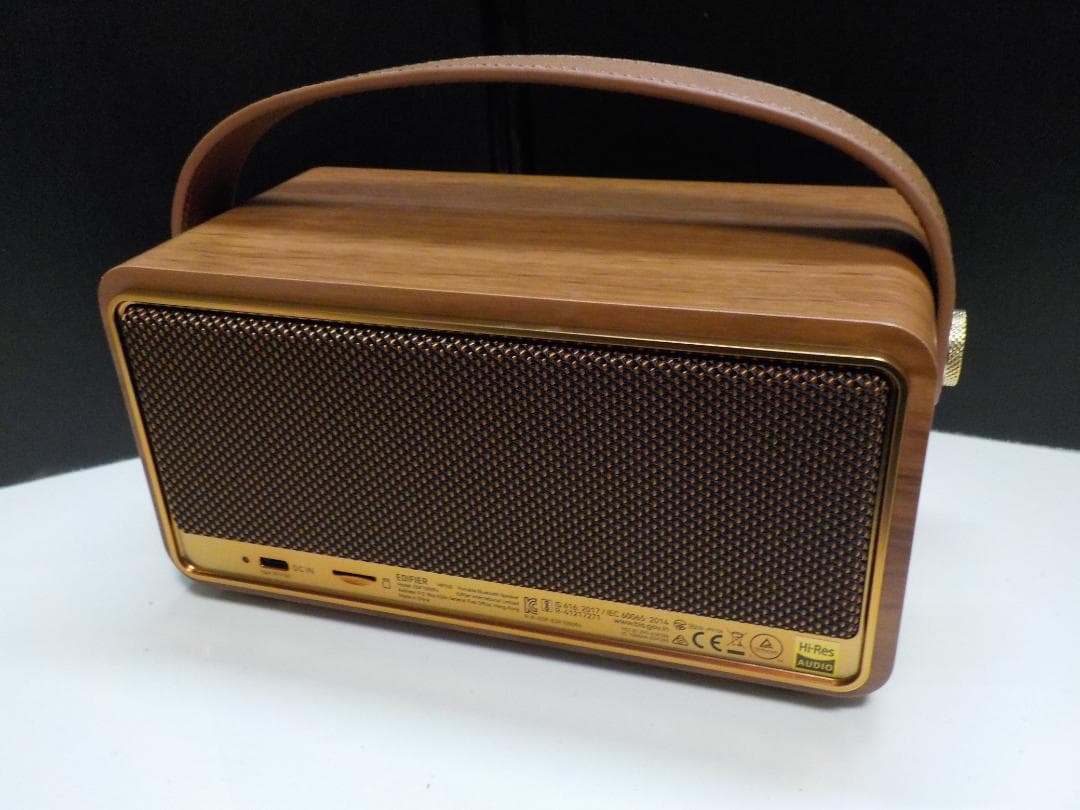 ポータブル Bluetooth スピーカー EDIFIER MP330