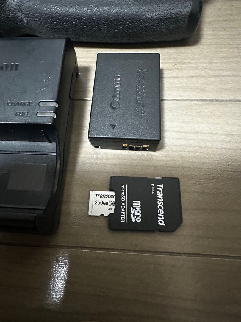 デジタルカメラ Canon EOS RP + RF 50mm F1.8 STM