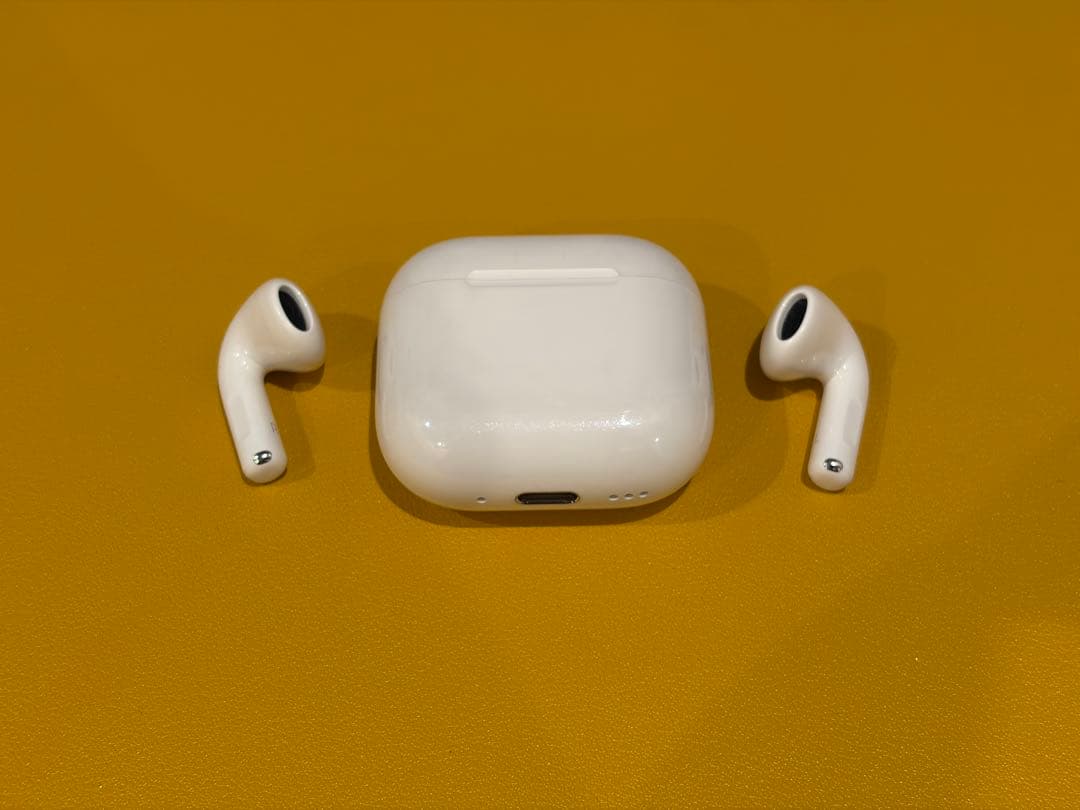 AirPods 4世代　(ANC /ノイズキャンセル モデル)