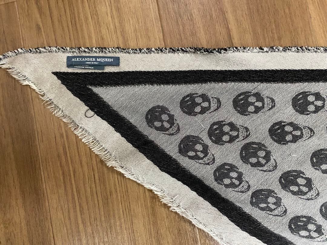 Alexander McQueen　三角ストール　ブラック　フリンジ　カシミヤ混