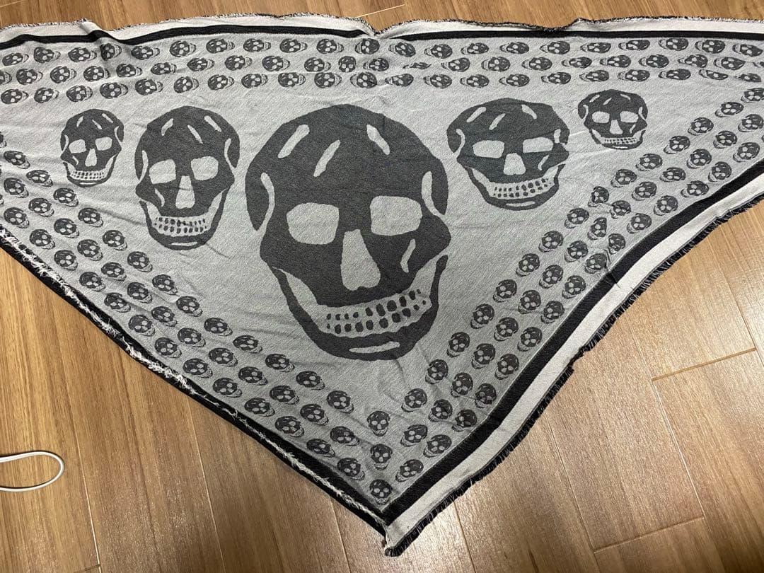 Alexander McQueen　三角ストール　ブラック　フリンジ　カシミヤ混