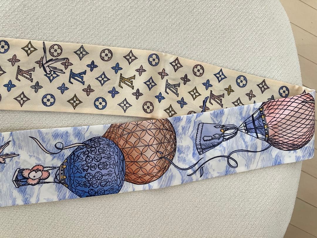 ルイ・ヴィトン シルクスカーフ 気球デザイン