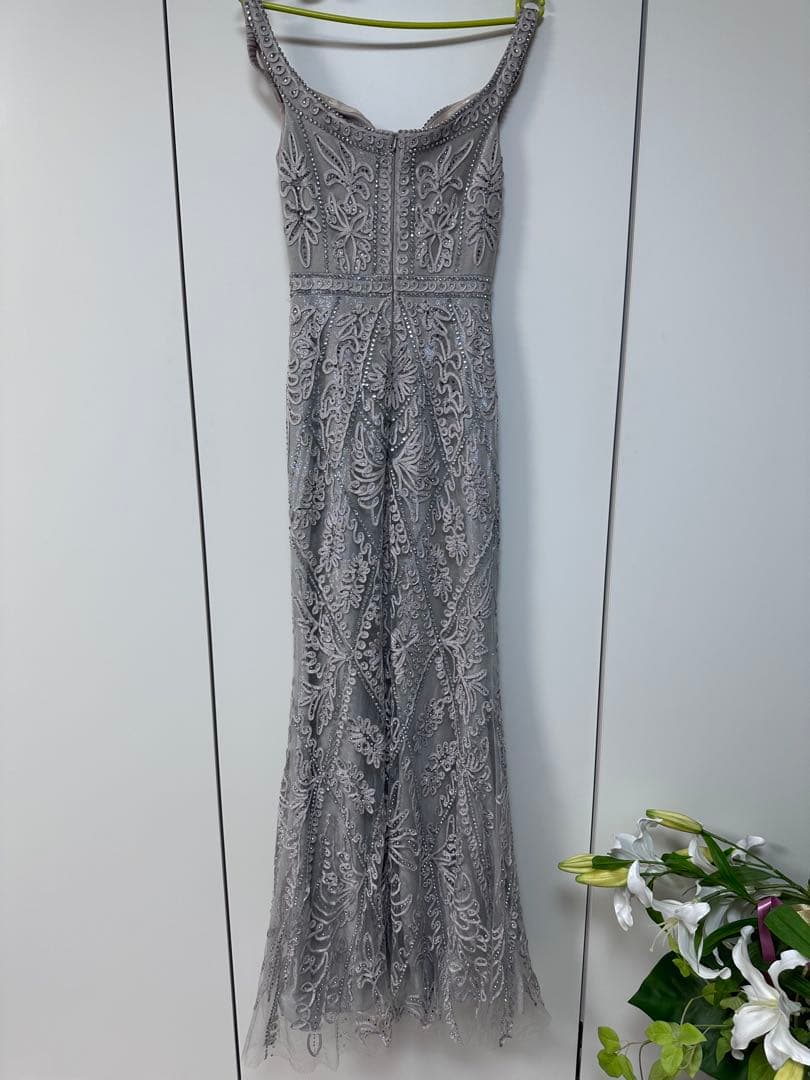 ビーズ装飾オフショルダーマーメイドドレス