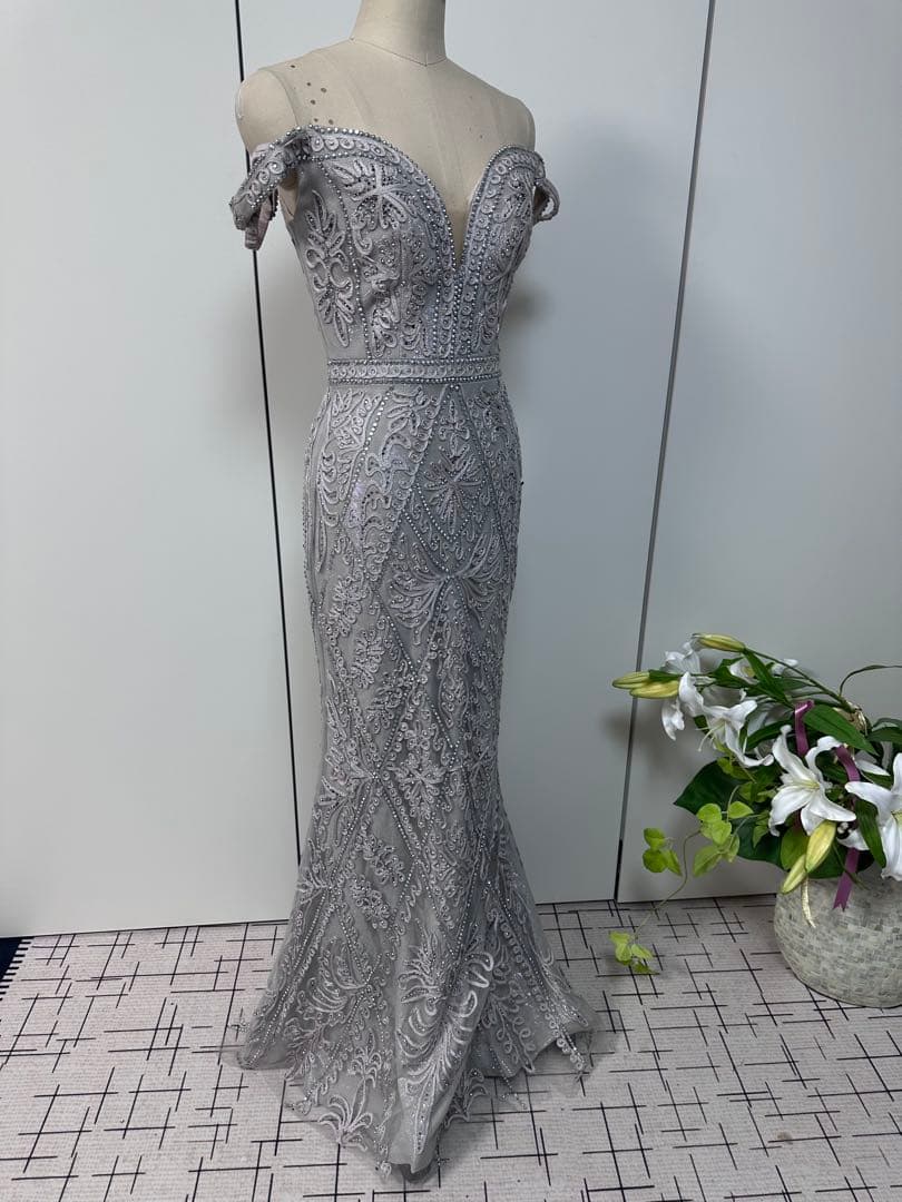 ビーズ装飾オフショルダーマーメイドドレス