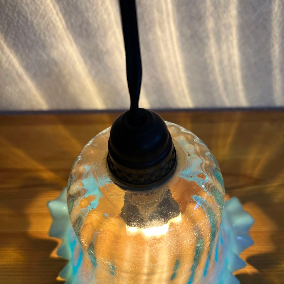 ヴィンテージ　青色フリル付きベル型ペンダントライト