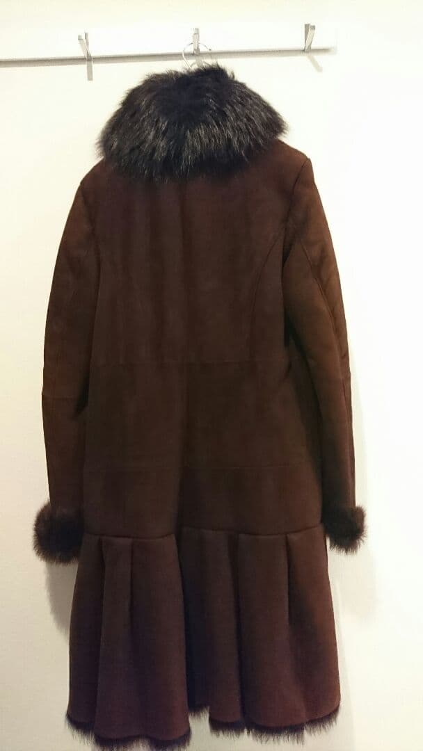 ESCADA エスカーダ リアルムートン 70万 羊革