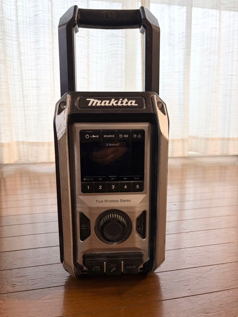 Makita MR113 Bluetooth ラジオ