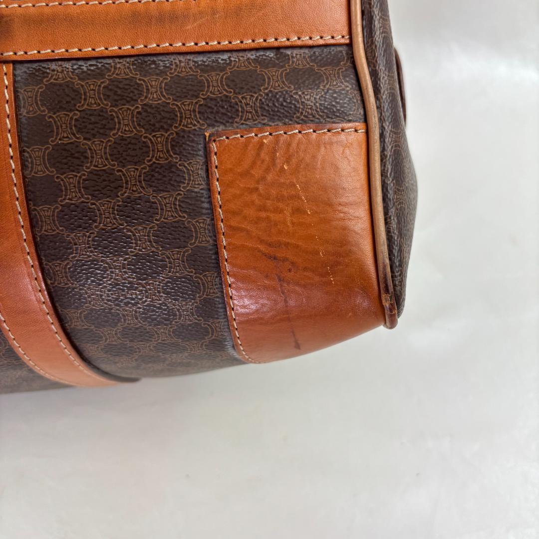 ブラウン レザーボストンバッグ ドットパターン