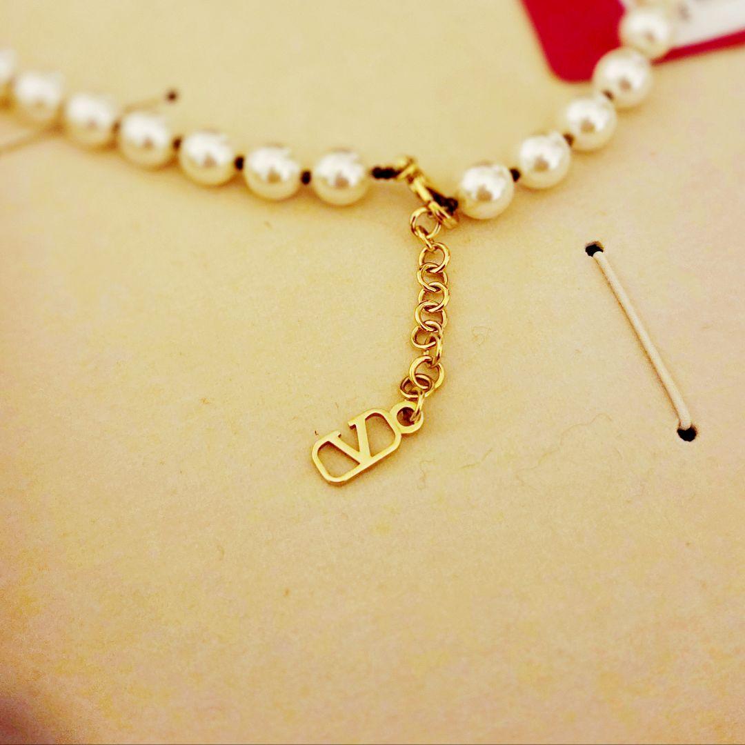 【最終価格】正規品 ヴァレンティノ パールネックレス Vロゴ VALENTINO