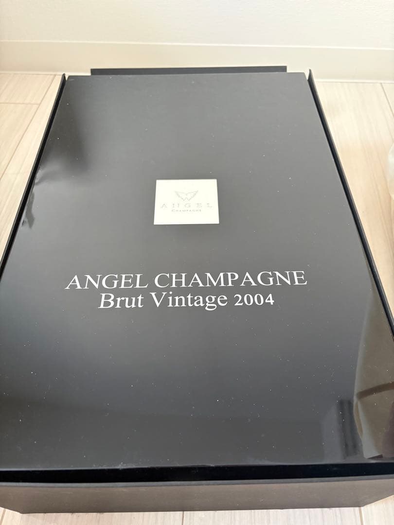 ANGEL CHAMPAGNE Brut Vintage 2004 限定版